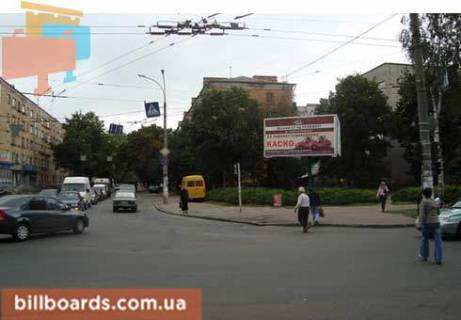 Призма  в Чернигове Івана Мазепи (Щорса) ул., ул. Любецкая, с Івана Мазепи (Щорса) ул. - 81385 фото 1