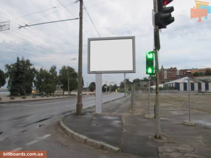 Скроллер A в Днепр (Днепропетровск) Січеславська Набережна вул. (колиш. Набережна Леніна вул.) - Ливарна вул., 17 - 153828 фото 1