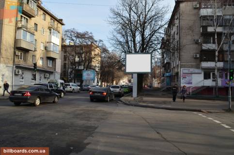 Скроллер A в Днепр (Днепропетровск) Воскресенська вул. (колиш. Леніна вул.), 1 - Володимира Великого вул. (колиш. Плеханова вул.), 11 - 153913 фото 1