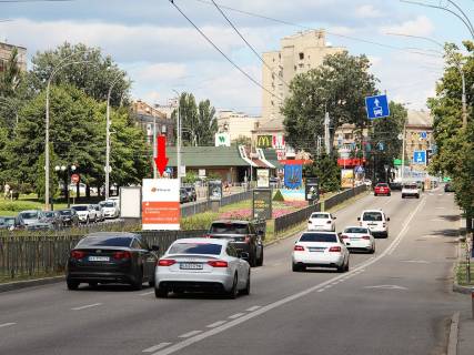 Сiтiлайт A у Києві, 1.8x1.2  Народного Ополчення вул., 3, на роздільник, в сторону пл. Севастопольської, в центр Фото 1