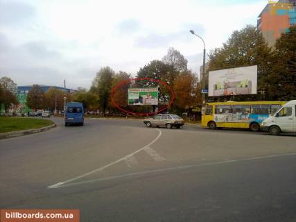 Билборд A в Ивано-Франковске Мазепи вул., біля магазину "Комфі", правий фото 1