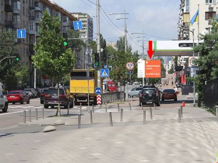 Видеоборд A у Києві, 2.3x3.14  В. Васильківська вул. (Колиш. Червоноармійська вул.), 131, біля АЗС "Amic", в сторону ст. м. "Палац Україна" - 197043 Фото 1