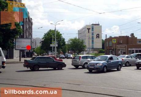 Скроллер  в Харькове Плехановская ул., 40 / Молочная ул. (бывш. Кирова ул.) - 81056 фото 1