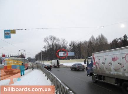 Призма A в Харькове просп. Героїв Харкова (Московський)., 94, из центра, левая - 135695 фото 1