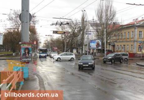 Скроллер  в Херсоне Ушакова пр. - Театральна вул. (кол. Горького) - 81243 фото 1