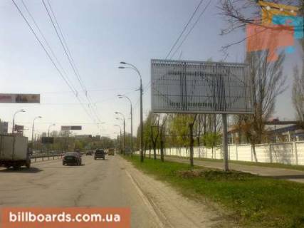 Призма  в Киеве Луговая ул., 13, ТРЦ "Караван", напротив, в сторону Автозаводская ул. - 94355 фото 1