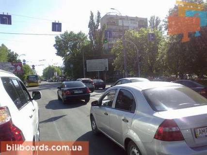 Призма  в Киеве просп. Повітряних Сил (Повітрофлотський)., 62 / Смилянская ул. - 94189 фото 1
