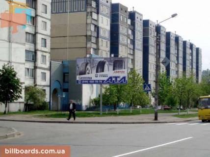 Билборд A в Киеве Бальзака вул. - Миколаєва вул., поруч супермаркет Сільпо, в центр фото 1