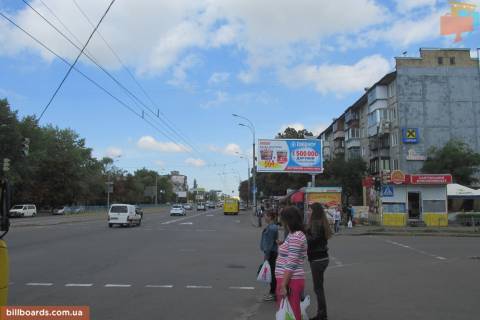 Призма A в Киеве проспект Воскресенський., 22 / Інтернаціонального легіону вул. (Петра Запорожця) - 131929 фото 1