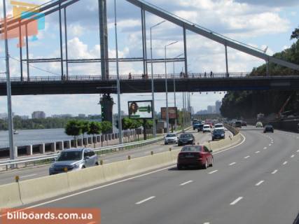 Бэклайт B в Киеве Набережне шосе, 100м від Пішохідного моста, в сторону мосту Метро фото 1