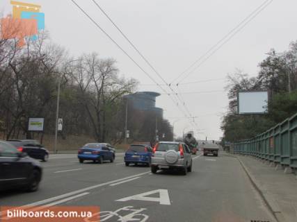 Скроллер A в Киеве Миколи Міхновського бульвар (Дружби Народів бульвар)., 150 метрів від Наводницька площа (ГВВВ пл.), в сторону бул. Українки - 170437 фото 1