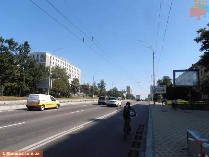 Скроллер A в Киеве Миколи Міхновського бульвар (Дружби Народів бульвар)., 18/7 - 170454 фото 1
