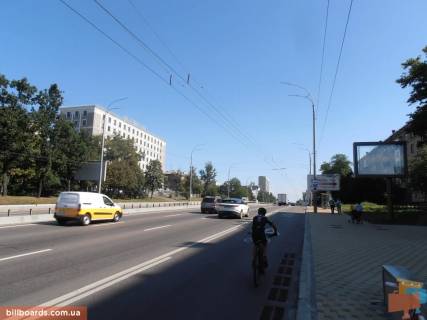 Скроллер A в Киеве Миколи Міхновського бульвар (Дружби Народів бульвар)., 18/7 - 170456 фото 1