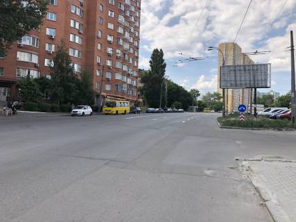Призма A в Киеве Науки пр., 66, в центр - 184985 фото 1