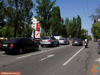 Ситискролл A в Киеве, 1.8x1.2  Українки бул., 13 / Новогоспітальна вул. (колиш. Щорса пров.), на світлофорі, в сторону вул. Хрещатик фото 1