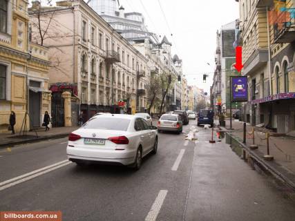 Ситискролл A в Киеве, 1.8x1.2  В. Житомирська вул. / Гончара вул., на світлофорі, в сторону вул. Хрещатик фото 1