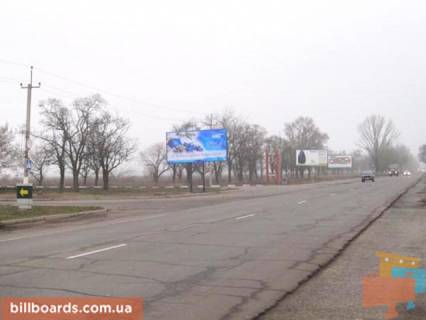 Билборд B в Кривом Роге Кіровоградське шосе, на роздільнику, 104 км, 700 м, АЗС "ОККО", в сторону центру фото 1