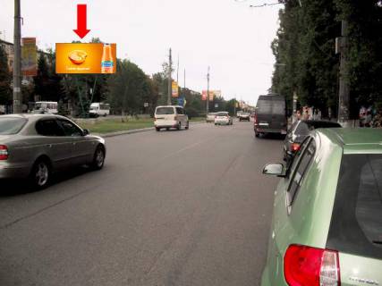 Білборд, Бігборд (Борд)  A у Кременчуці, 3x6  Свободи пр. (Кол. 60-річчя Жовтня вул.) 83/1 / Пугачова вул. (Колиш. Московська вул.) Роздільник, в центр Фото 1