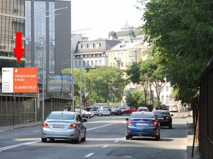 Бэклайт B в Киеве, 2.3x3.14  Короленківська вул. - вул. Фізкультури, на світлофорі, навпроти "Мегамаркета", в сторону вул. Володимирської фото 1