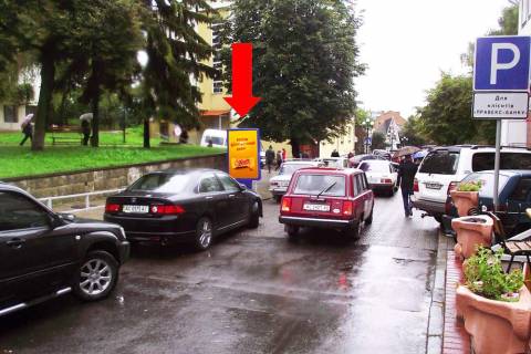 Ситилайт B в Луцке, 1.8x1.2  Левчанівської вул. (кол. Медведєва вул.), біля будівлі суду фото 1