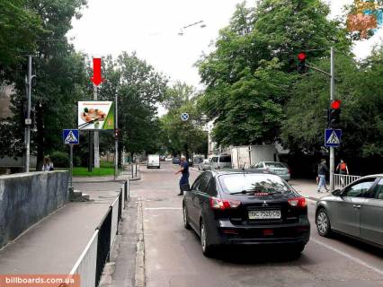 Скроллер A в Львове, 2.3x3.14  Героїв УПА вул. / Васильківського вул., світлофор, з центру - 173060 фото 1