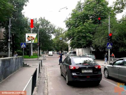Скроллер A в Львове, 2.3x3.14  Героїв УПА вул. / Васильківського вул., світлофор, з центру - 173065 фото 1