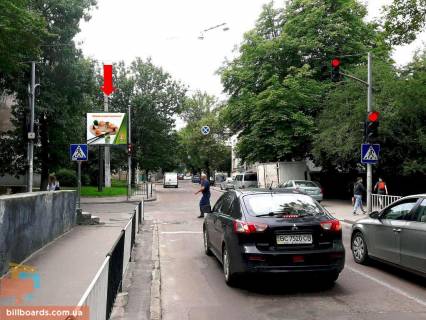 Скроллер A в Львове, 2.3x3.14  Героїв УПА вул. / Васильківського вул., світлофор, з центру - 173066 фото 1