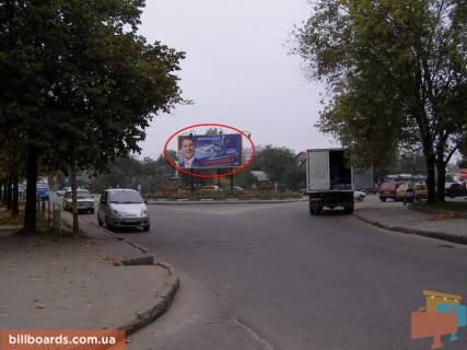 Billboard A in Lviv Petluri st., Navproti "Produkty Yermolino", vid Petluri st. Photo 1
