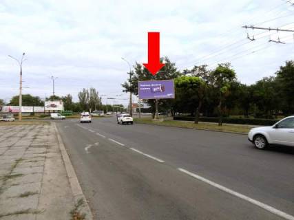 Билборд A в Николаеве, 3x6  Центральний пр. (кол. Леніна пр.) / 10-та Слобідська вул. (кол. Луначарського вул.), з центру, біля АЗС "WOG", поворот на автовокзал фото 1