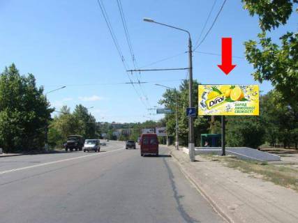 Билборд A в Николаеве, 3x6  Героїв Сталінграду пр., парк Перемоги, зупинка, в центр фото 1