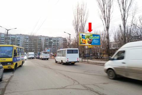 Билборд A в Николаеве, 3x6  Курортна вул. (кол. Бутоми вул.) / Озерна вул. (кол. Червоних Майовщиків вул.), з центру фото 1