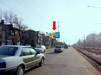 Билборд B в Николаеве, 3x6  Космонавтів вул. / 4-та Поздовжня вул., в центр фото 1