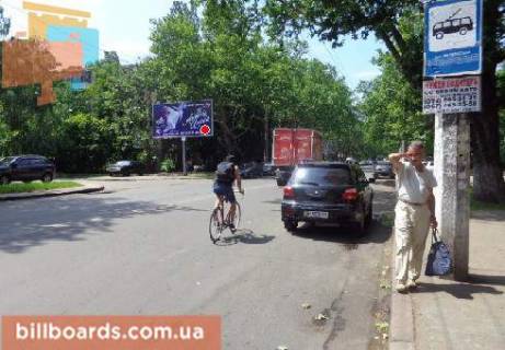 Billboard  in Odessa Filatova st., 10/1,  vozle supermarketa "Tavria V", v centr Photo 1