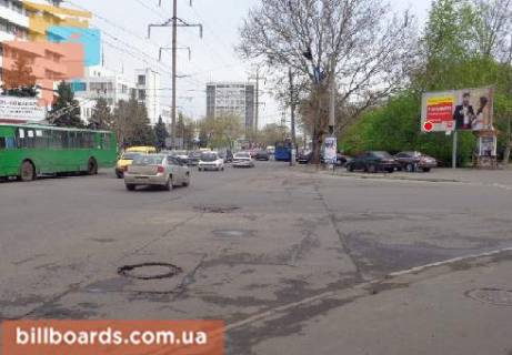 Билборд  в Одессе Петрова ул. / Космонавтов ул., возле парка парк Марка Твена (парк Горького) фото 1