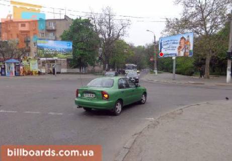 Билборд  в Одессе Варненская ул. / Петрова ул., возле супермаркета "Таврия В", парк Марка Твена (парк Горького) фото 1