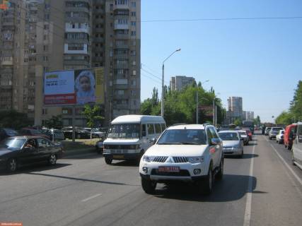 Билборд B в Одессе Небесної Сотні пр. (колиш. Маршала Жукова пр.), 3-А фото 1