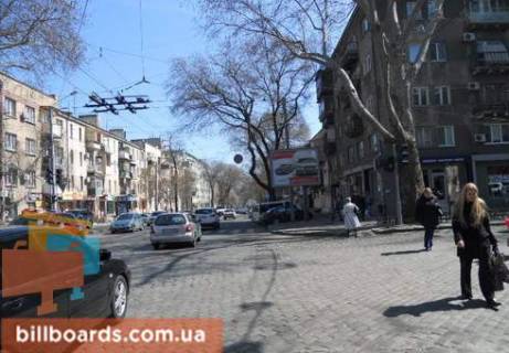 Скроллер  в Одессе Успенская ул. / Пушкинская ул., 41 - 80199 фото 1