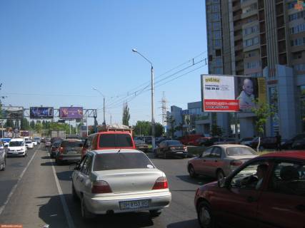 Билборд A в Одессе Небесної Сотні пр. (колиш. Маршала Жукова пр.), 3-А фото 1