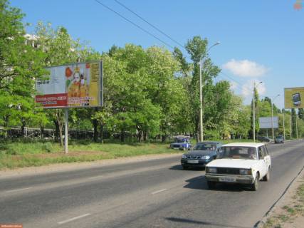 Билборд B в Одессе Небесної Сотні пр. (колиш. Маршала Жукова пр.), 91-А фото 1