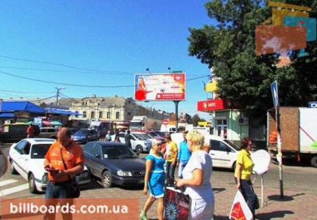 Призма  в Полтаве Шевченко ул. / Чорновола ул., Центральный рынок, возле Приватбанка, банка "Credit Agricole", супермаркета "Эльдорадо" - 80721 фото 1