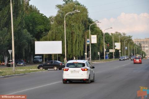 Билборд  в Павлограде Днепровская ул., 545 / Западнодонбасская ул. (бывш. Ленинградская ул.) фото 1