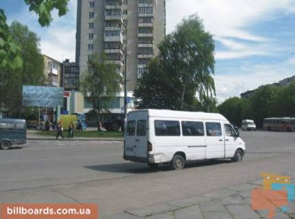 Билборд A в Ровно Небесної Сотні вул. (колиш. Кіквідзе вул.) - Миру пр., біля залізничного вокзалу фото 1