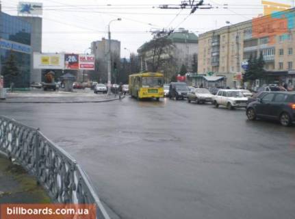 Призматрон, Призма B у Рівному Відінська вул. / Київська вул., Права - 76394 Фото 1