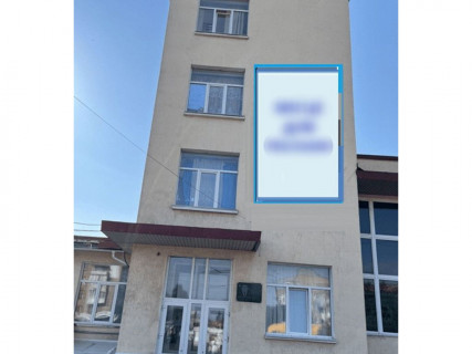 Нестандарт A у Черкасах, 3x6  Володимира Ложешнікова (Крупської) вул., 1, фасад будівлі, зі сторони міста південо-західна частина будівлі, 1 Фото 1