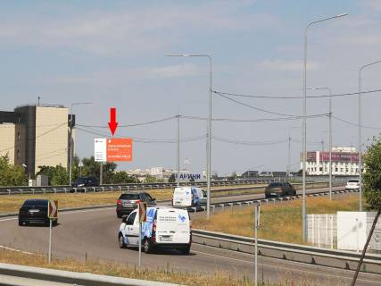 Билборд B в Киеве, 3x6  просп. Степана Бандери (Московський)., 16Б - вул. Богатирська, міст, заїзд з просп. Степана Бандери (Московський) в бік Оболоні фото 1