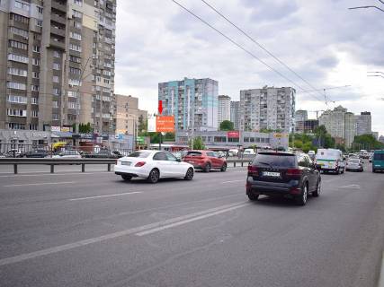 Билборд B в Киеве, 3x6  просп. Берестейський (Перемоги). 106/2, біля супермаркетів "Сільпо", "Фокстрот", "Watsons", з центру фото 1
