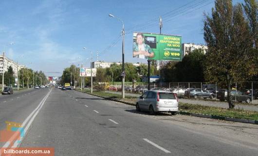 Билборд A в Виннице Юності пр. / Первозванного вул. (колиш. Стахурського вул.), в центр фото 1