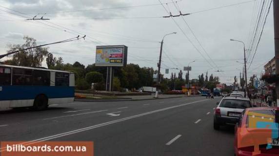 Призма B в Виннице Київська вул. / Героїв Чорнобиля пл. (колиш. Жовтнева пл.), біля супермаркету "Ельдорадо", в центр - 75076 фото 1