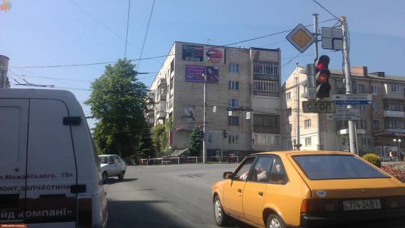 Билборд A в Виннице Героїв Майдану пл. (Колишня Радянська пл.) / Театральна вул. фото 1