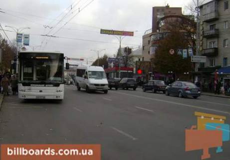 Скроллер  в Виннице Коцюбинского пр., 9 / Пикуса ул. (бывш. Папанина ул.), ТРЦ "Квартал", супермаркеты "Фокстрот", "Jysk" - 78932 фото 1